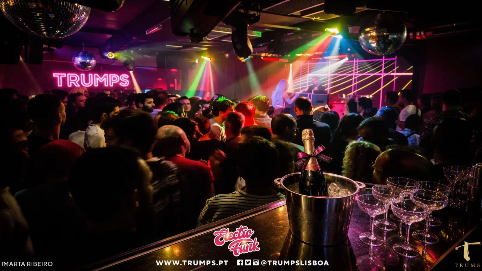 Entrada gratuita para aniversariante e acompanhante na guest-list